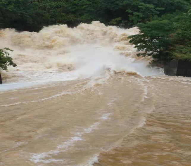 "7.6"大雨来袭，水利人在行动