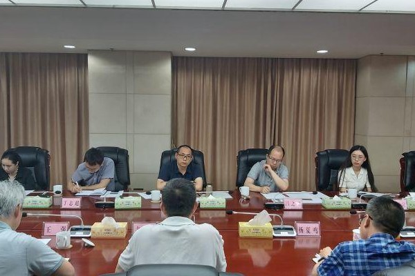 国家粮食安全政策专家咨询委员会专家来攸调研