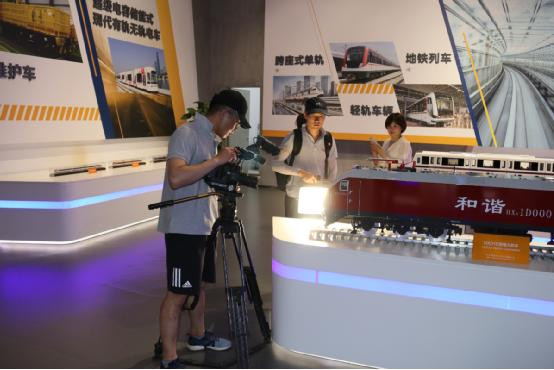 央视CCTV-7军事频道走进天元区拍摄专题纪录片