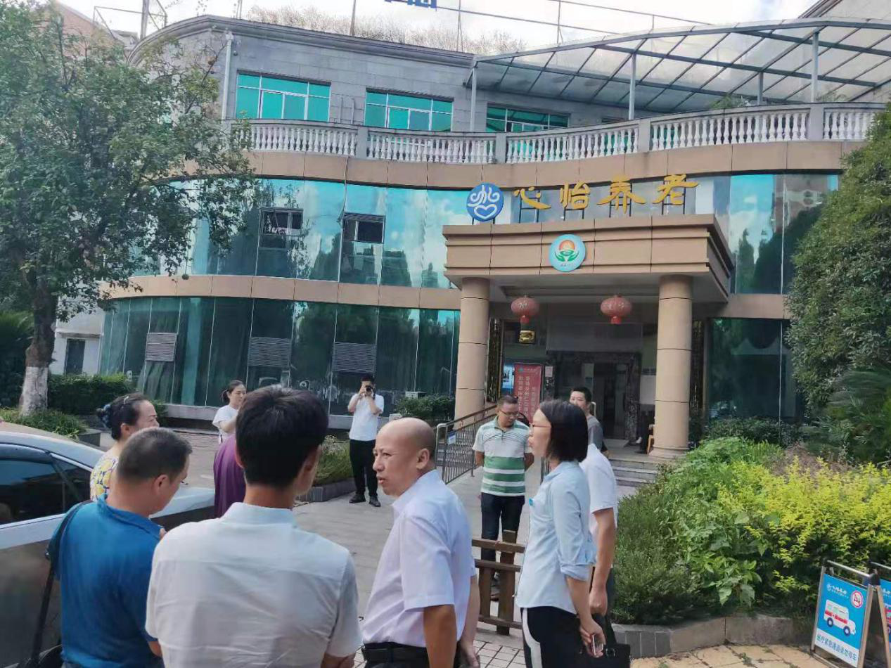 永州市民政局来我区考察学习养老服务工作情况