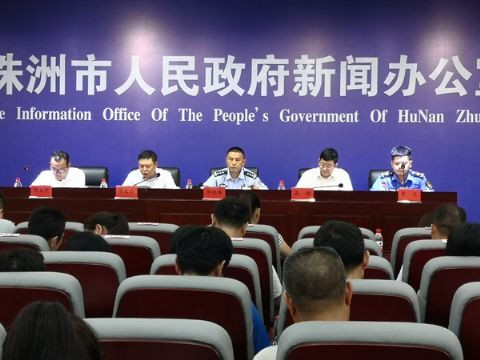 我市召开加强电动车管理工作新闻发布会