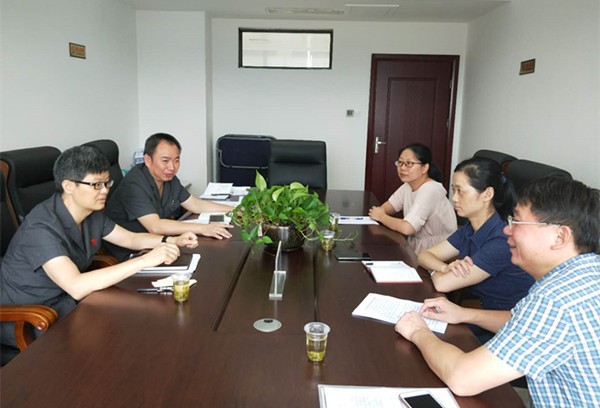 攸县法院走访政协委员，认真办理建议提案