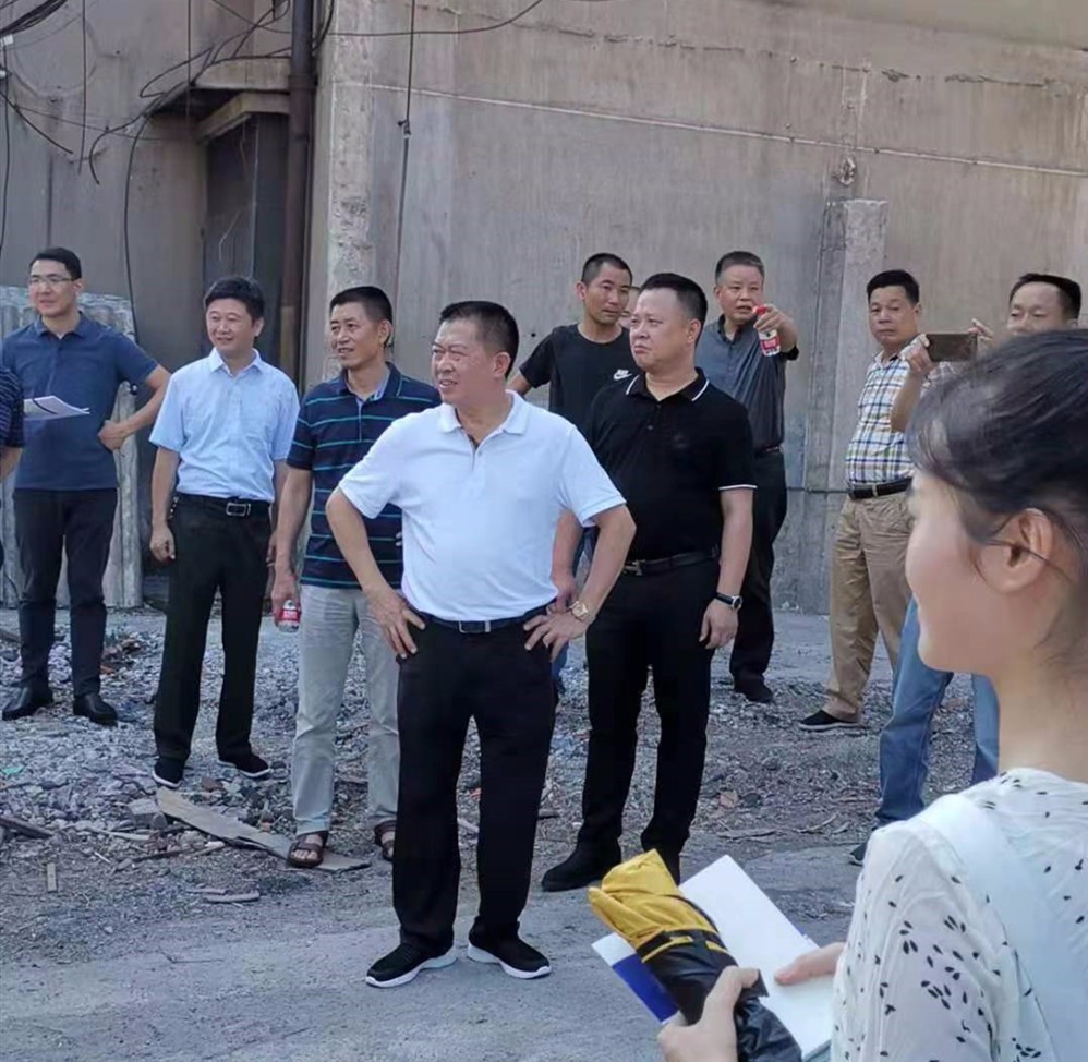 拆除违章建筑，建设美丽新家园