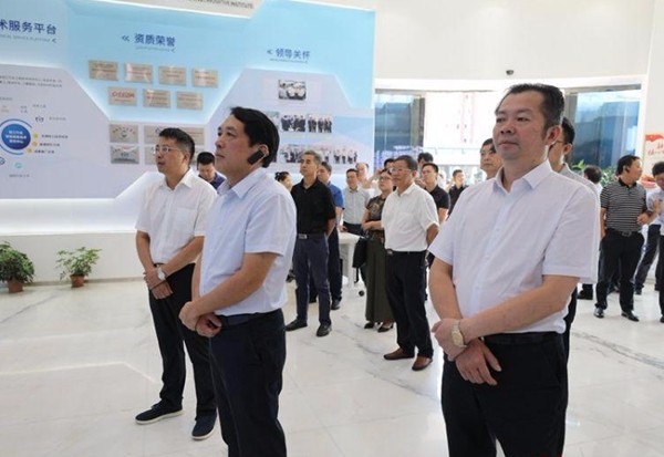 跨越千里的“看学议”——攸县开展2019年产业项目建设、温暖企业行动“看学议”活动