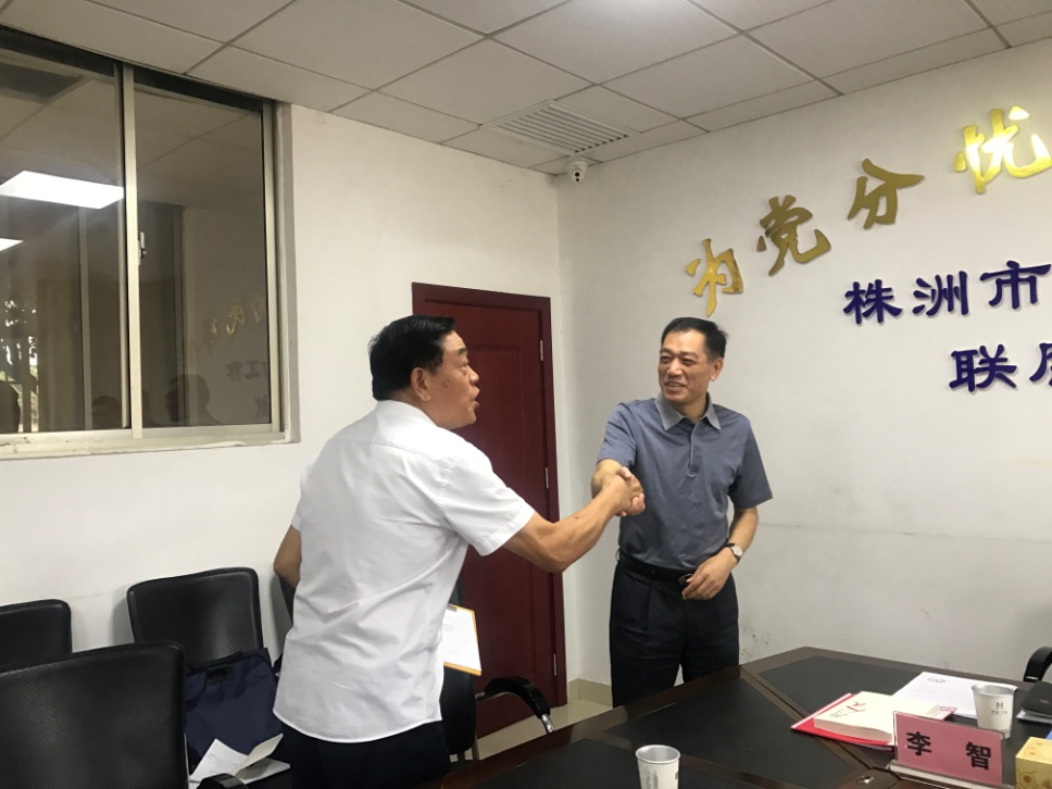 株洲市人大常委会副主任、市信访工作联席会议召集人李智：群众利益无小事