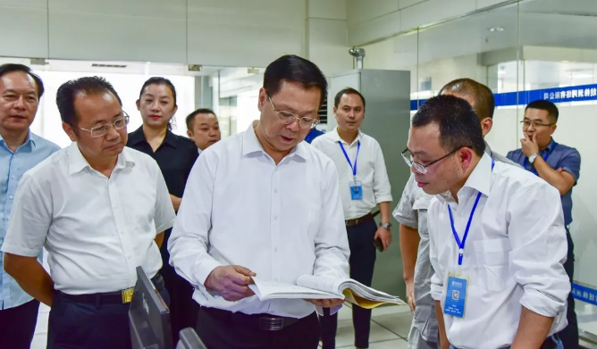 省委宣传部副部长、省广播电视局党组书记、局长张严到我市开展广播电视行业安全大检查