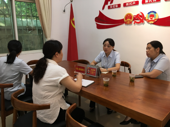 区人大代表李凌志到建设街道公园社区开展驻室接待活动