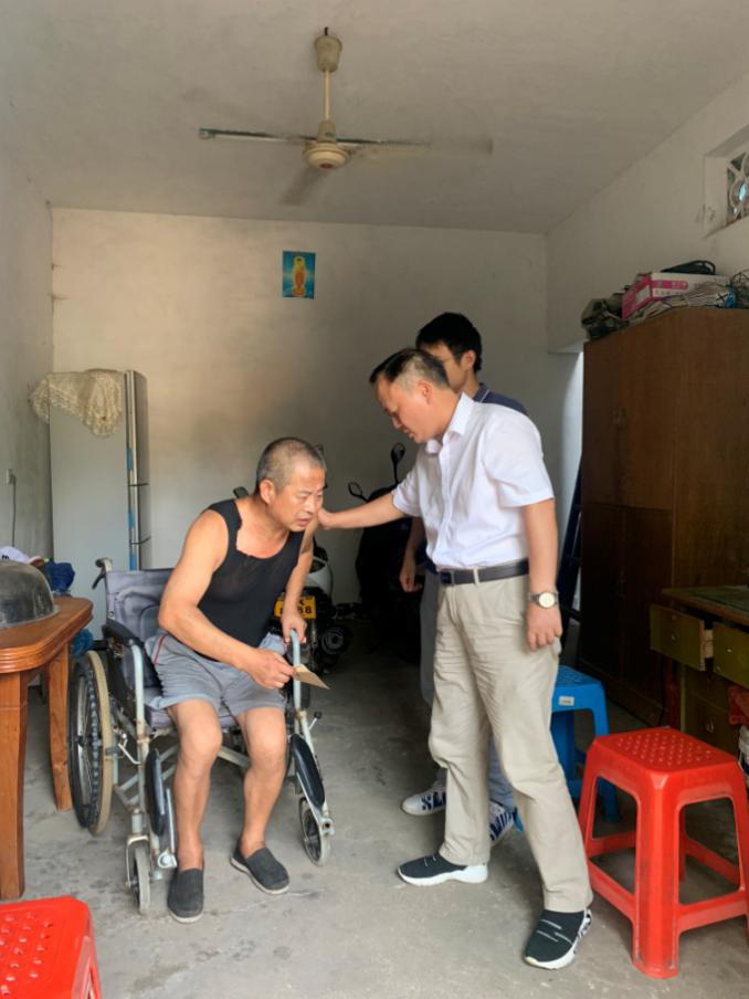 区交通运输局开展平安大走访慰问活动