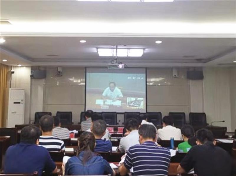 芦淞区迅速传达贯彻全市产业项目建设百日攻坚大会战工作部署电视电话会议精神