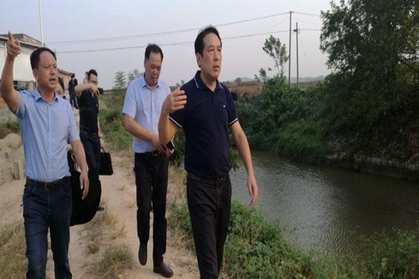 【不忘初心·牢记使命】康月林率队开展巡河　践行“河长”初心