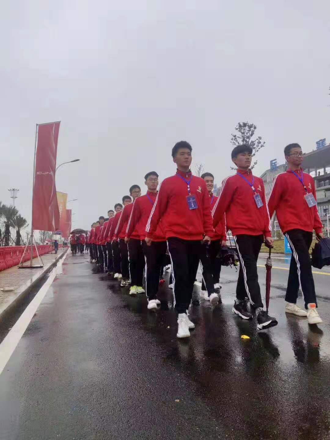 汽车产业博览会，新区志愿在行动