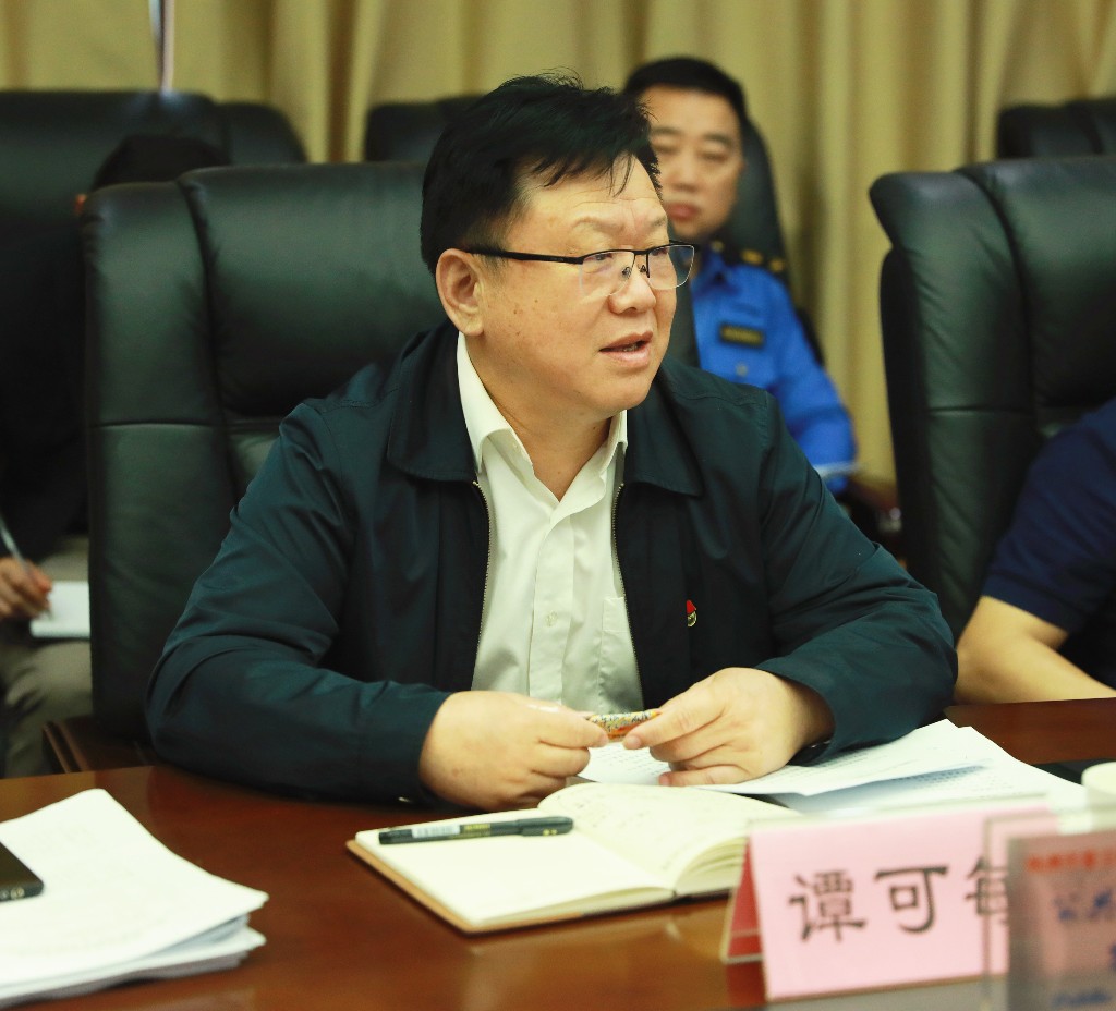 株洲市城管委首次召开城市管理考核评比警示约谈会