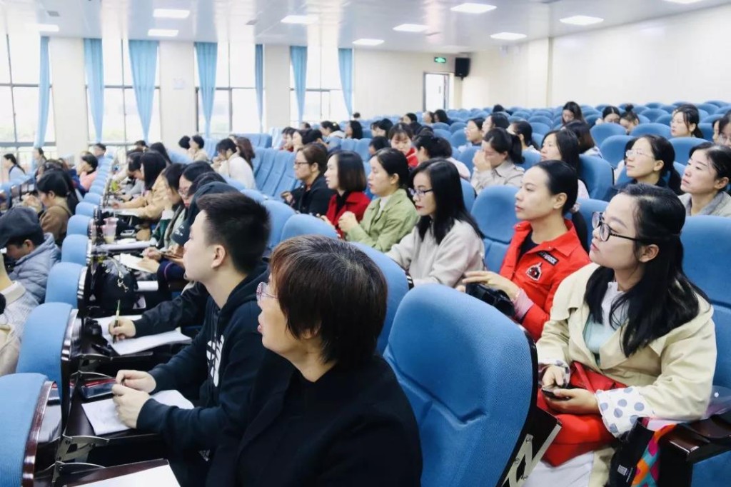 深度解读教材，创意设计教学 ——记天元区小学数学师徒结对课堂教学竞赛活动（第二场）