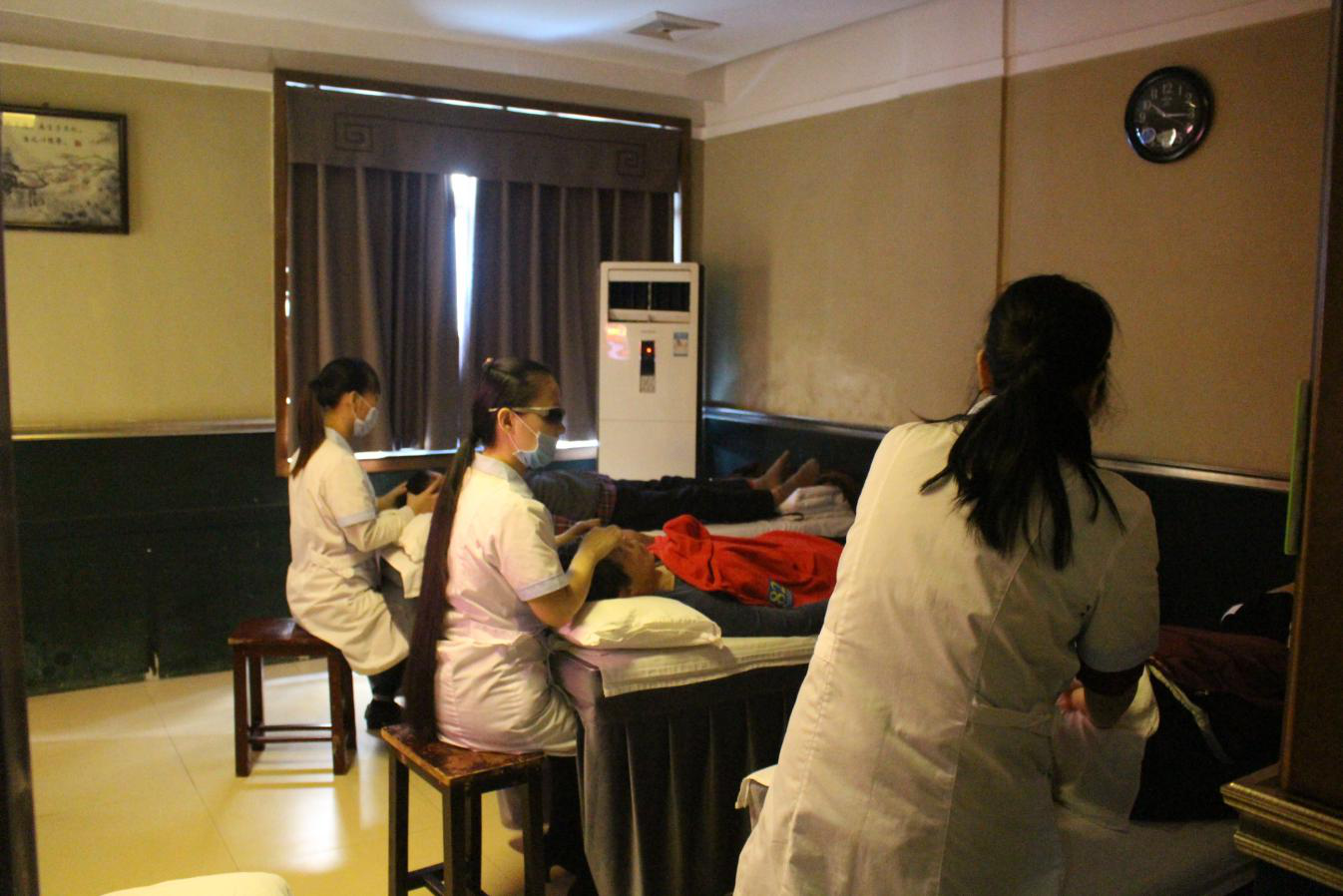 免费午餐、理发、按摩……天元区智慧养老免费体验活动送出多项贴心服务