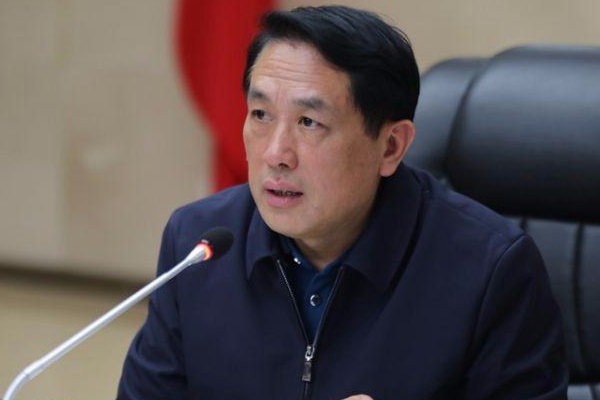 康月林主持召开县委常委会2019年第22次会议