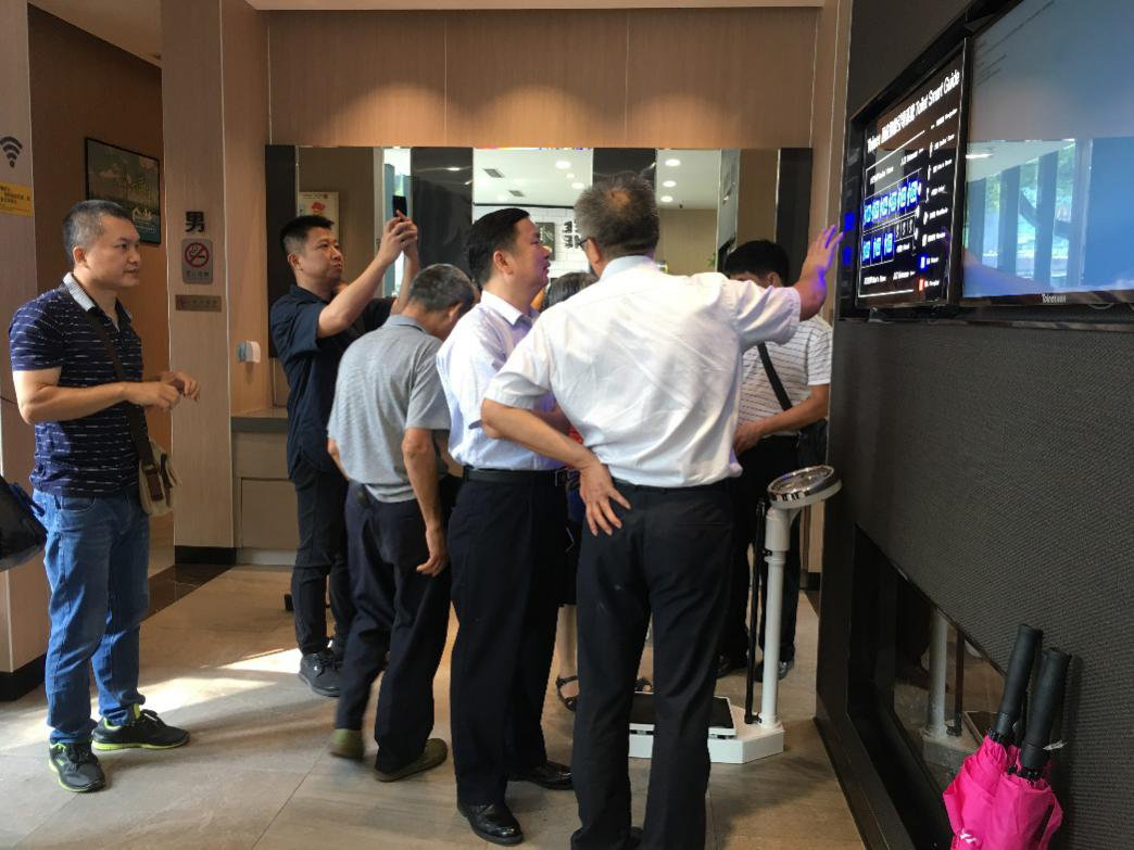 梅州市住建局参观团调研芦淞区市中心建宁驿站