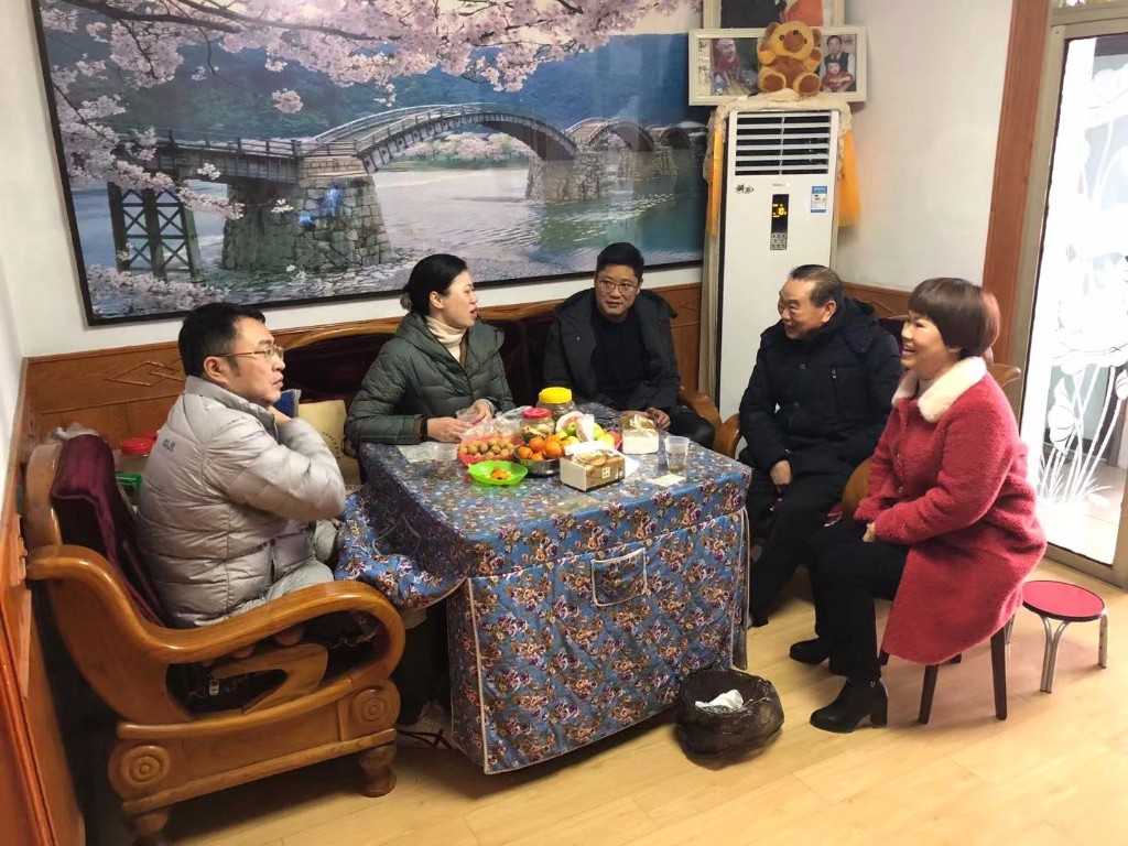 金山街道开展“邻里一家亲，欢喜迎新春”联谊活动