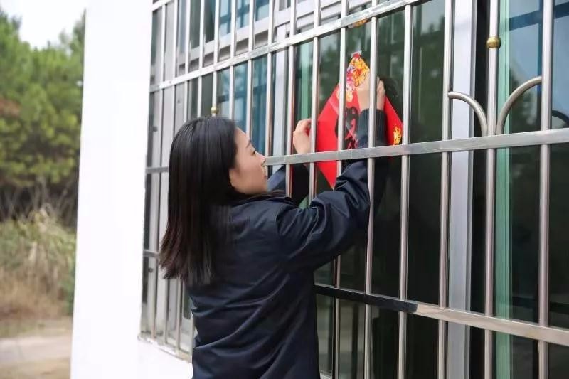 新区青年志愿者关爱五保老人行动