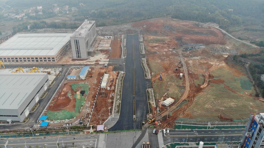 新华社长沙：小园区来了大项目