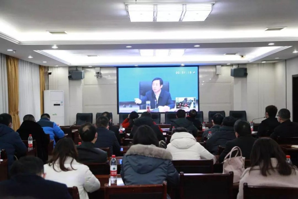 芦淞区迅速传达贯彻省、市新型冠状病毒感染的肺炎疫情防控工作视频调度会议精神