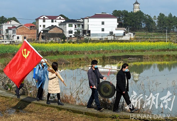 在习近平总书记重要讲话指引下｜为打赢疫情防控阻击战注入强大信心和力量