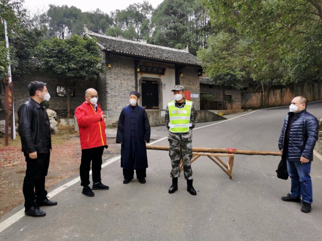 区委统战部深入宗教场所督查疫情防控工作