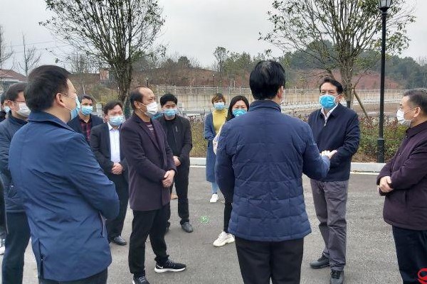 康月林检查督导重点单位场所疫情防控工作 强调:切实筑牢阻击疫情的坚固防线