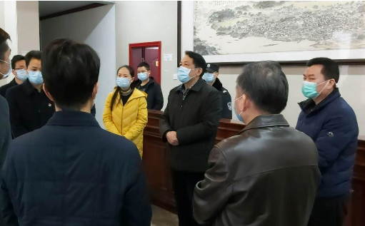 康月林元宵节督导疫情防控工作 看望慰问一线值班值守人员 强调:越是节假日越要严防死守不能松懈