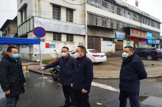 区领导到茨菇塘街道督促指导疫情防控工作