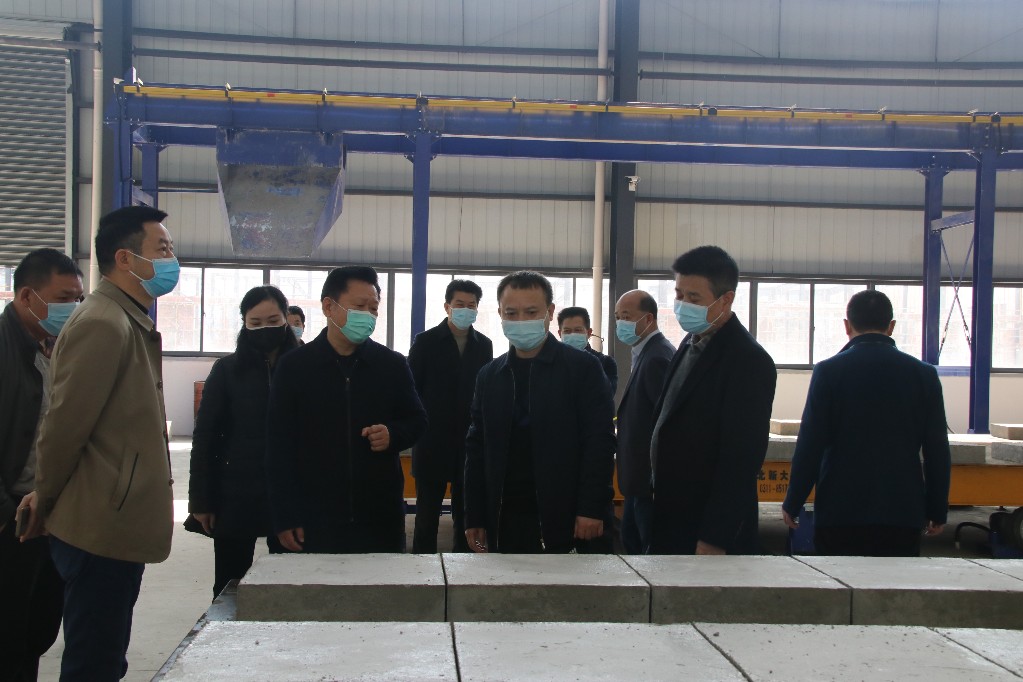 谭可敏一行到荷塘区调研装配式建筑产业链疫情防控和复工复产工作情况