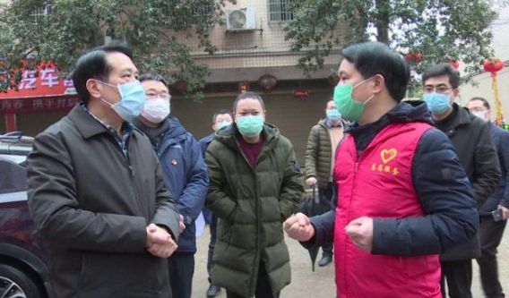 康月林元宵节督导疫情防控工作 看望慰问一线值班值守人员 强调:越是节假日越要严防死守不能松懈