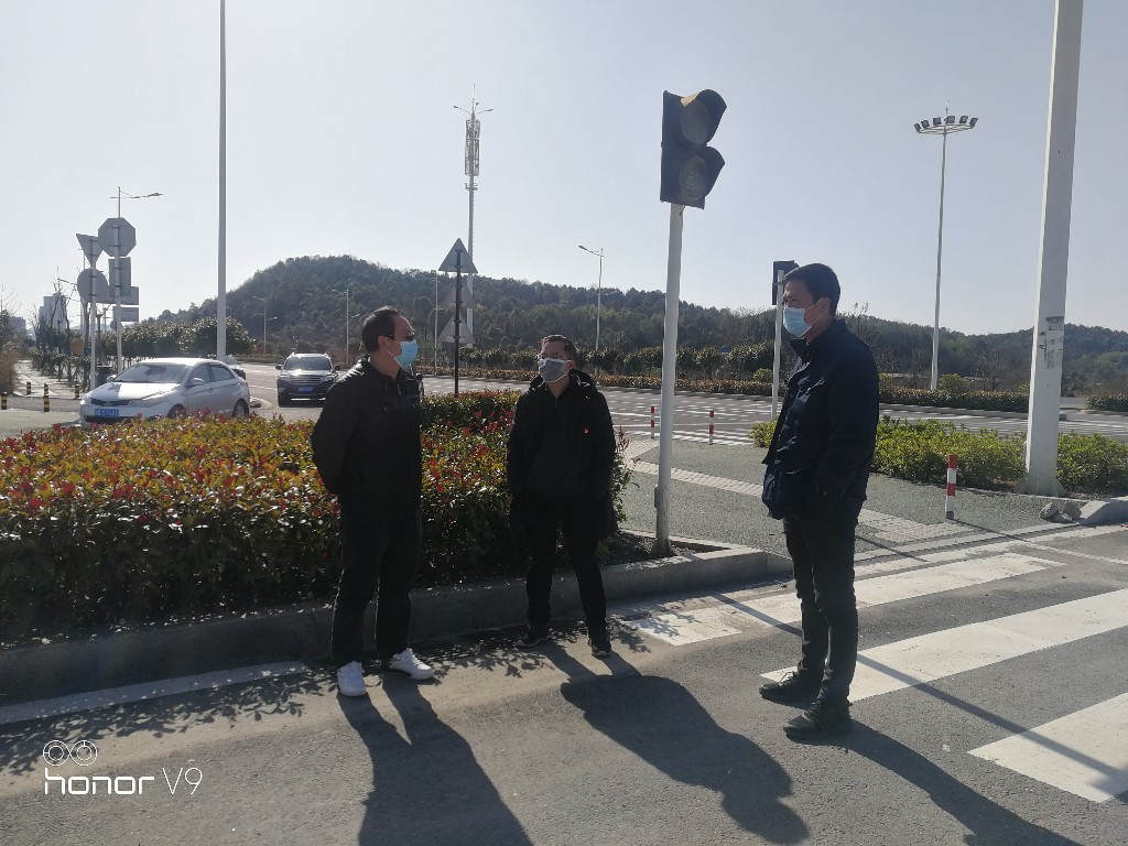 区领导督查指导企业复工复产工作