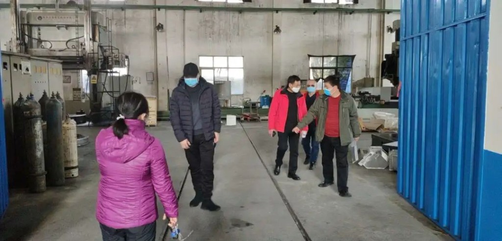 驻企防疫 司法干部在行动
