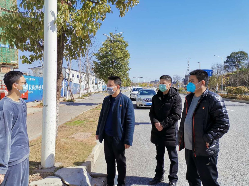 区领导督查指导企业复工复产工作