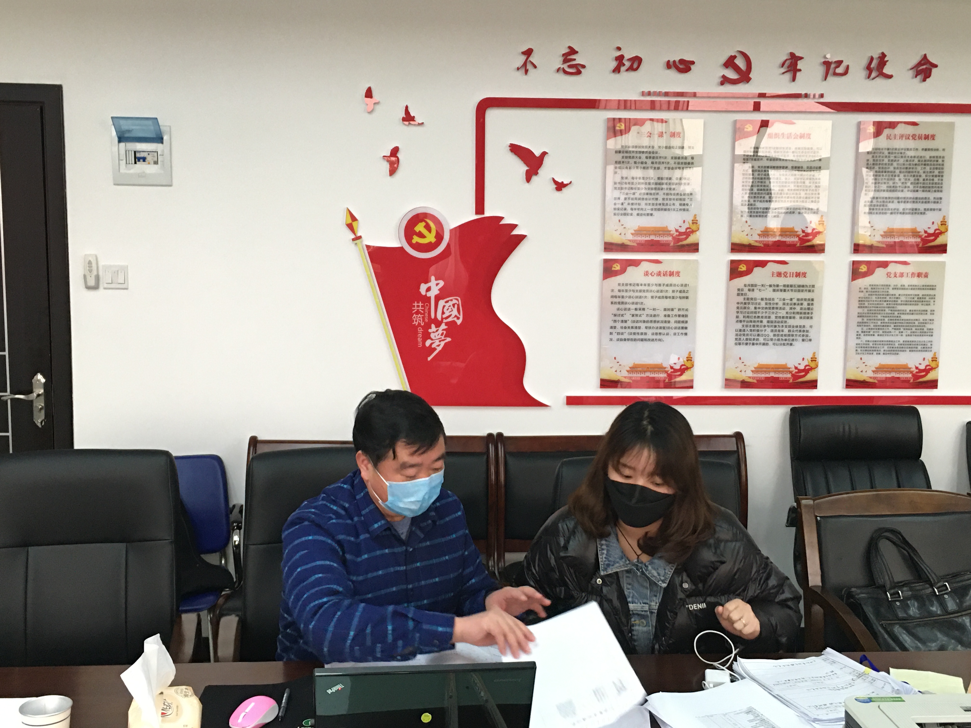 战士出征  信访干部助力前线抗疫