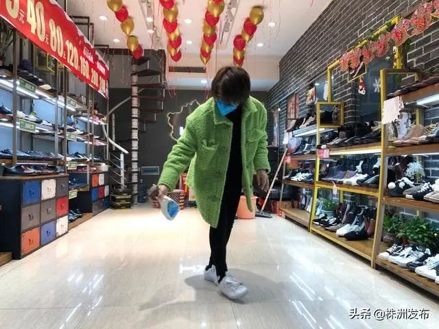 芦淞服饰市场群九天国际市场、九天布辅市场率先开工复市