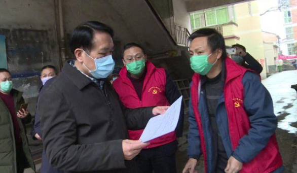 康月林元宵节督导疫情防控工作 看望慰问一线值班值守人员 强调:越是节假日越要严防死守不能松懈