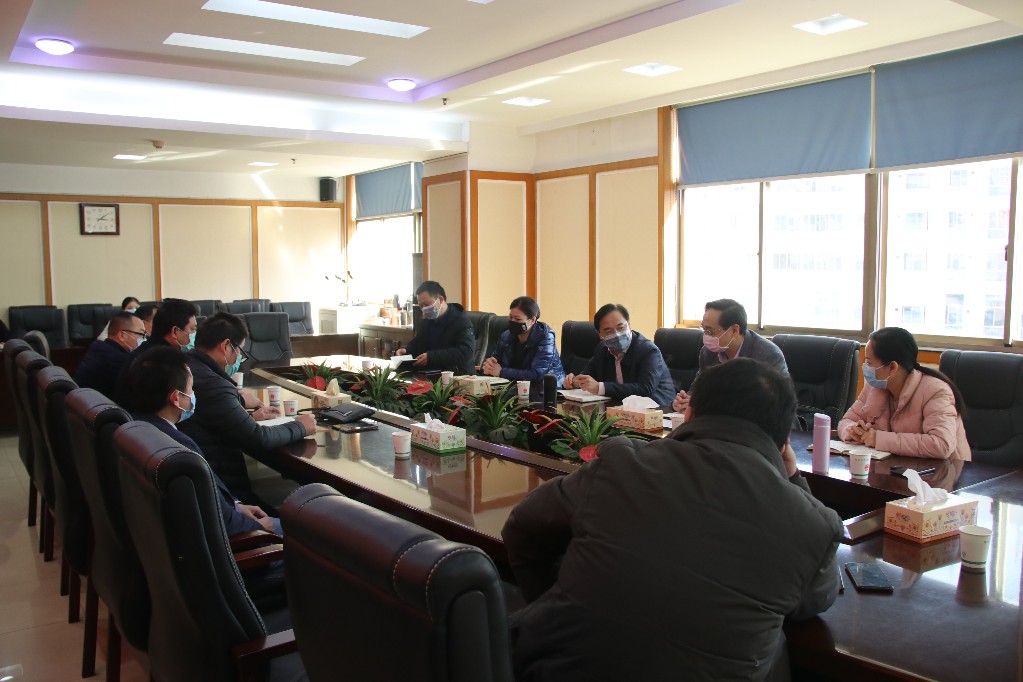 荷塘区召开疫情防控重点人群预防用药专家研讨会