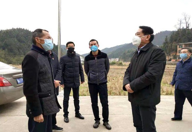 康月林督导疫情防控工作时强调:坚决打赢疫情防控阻击战 全力确保人民生命安全和身体健康