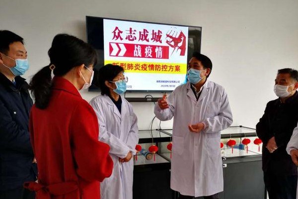 县委书记康月林督导企业和重点项目复工复产和疫情防控工作