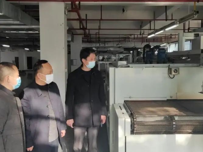 区长杨晓江：以六项举措确保疫情防控和复工复产两手抓、两促进