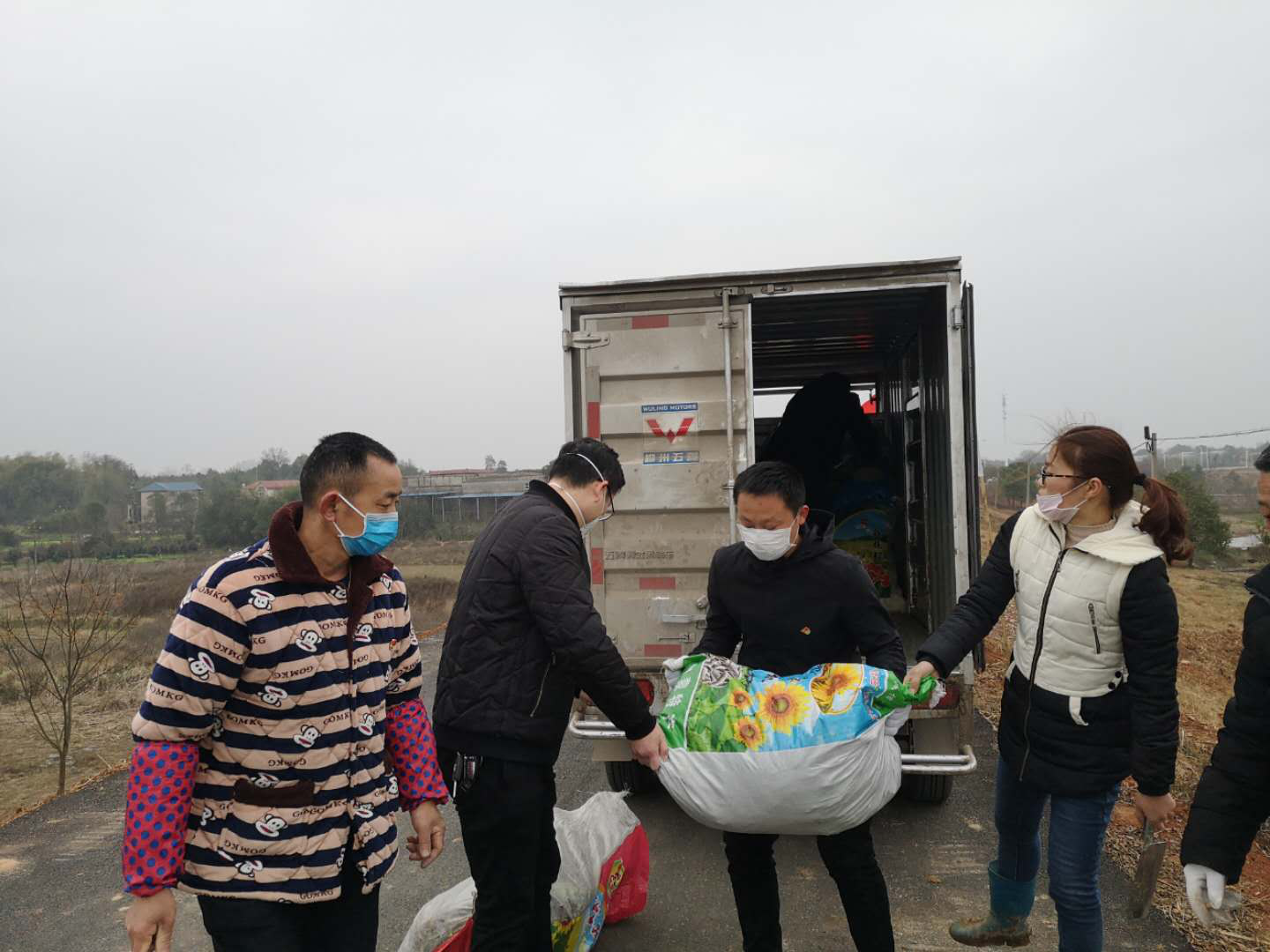 我们同努力 疫情定可防
