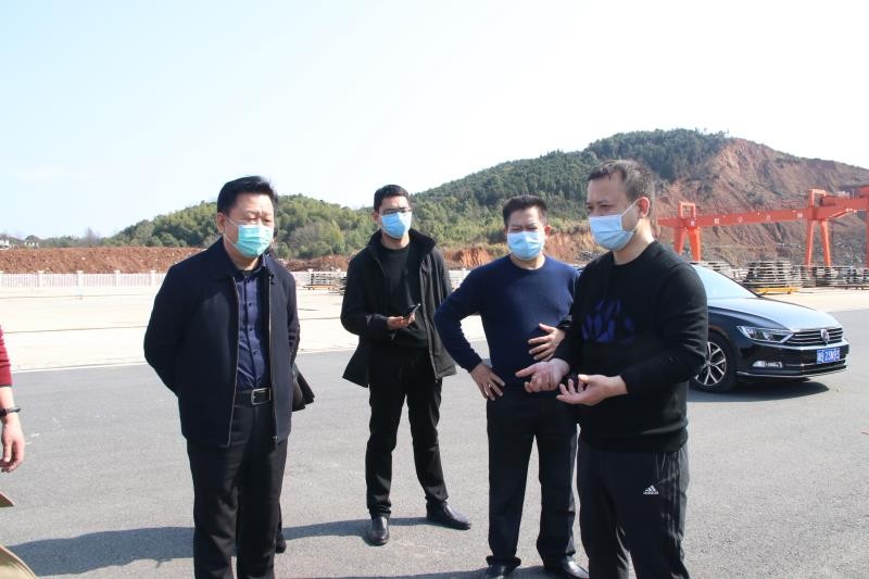 谭可敏一行到荷塘区调研装配式建筑产业链疫情防控和复工复产工作情况