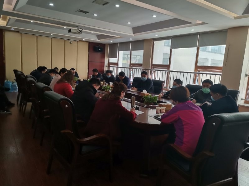 金山街道召开就业工作调度会