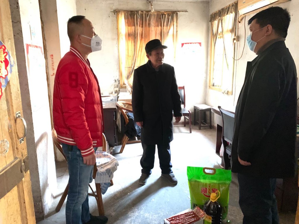 区民政局关爱“一老一小”,做好兜底保障工作