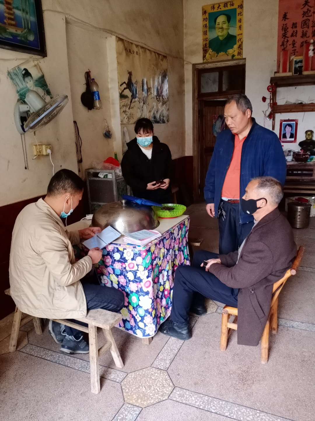 宁家坪镇：坚持三项制度为脱贫攻坚保驾护航