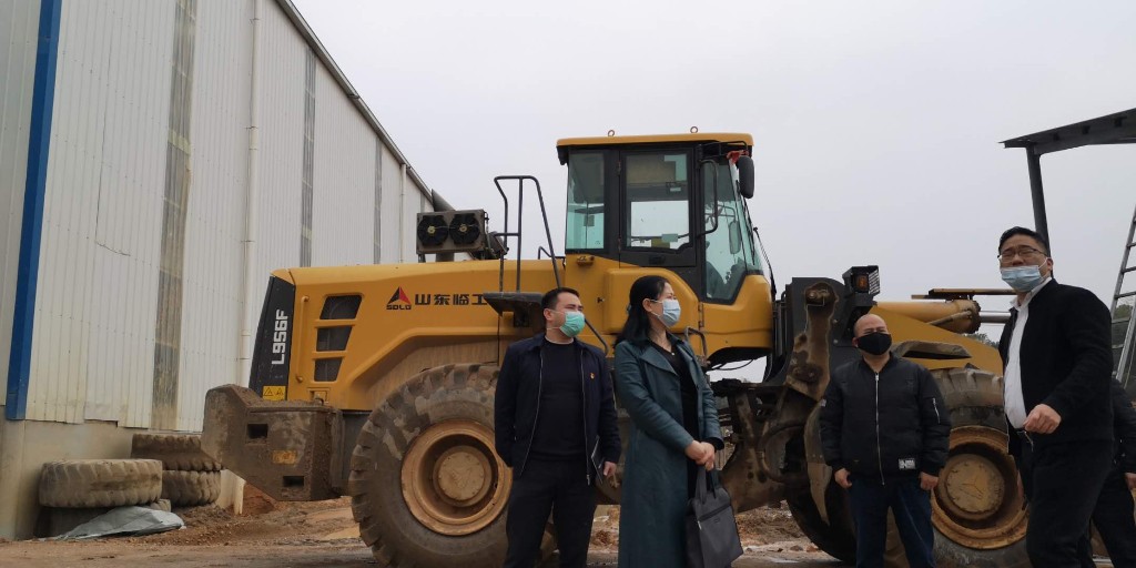 区人民政府副区长提名人选蔡滔督导凯华建筑垃圾再利用公司