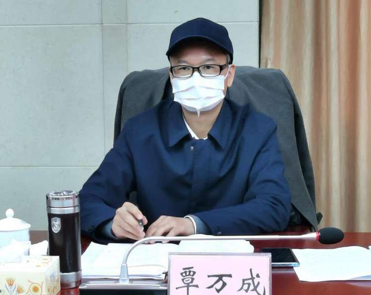 覃万成来攸督导疫情防控工作