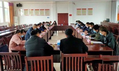 县领导和驻村帮扶单位到春联街道召开进点工作安排会