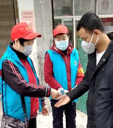 宋家桥街道七旬老党员自愿请战抗击疫情